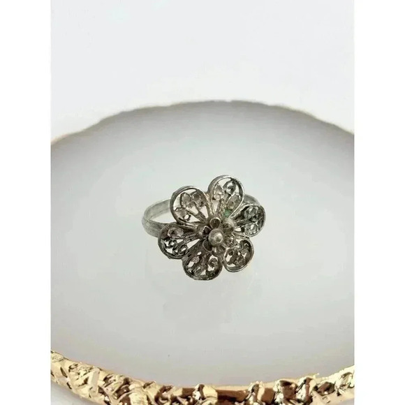 Floral Victorian Revival Statement Filigree Ring - size 8 - Picture 2 of 6